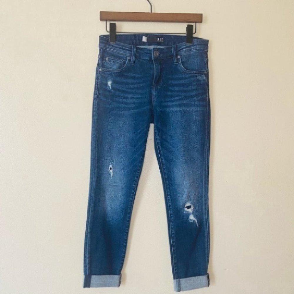 0 KFTK Catherine Boyfriend Cuffed Distressed Jeans
